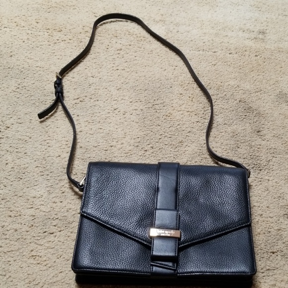 kate spade Handbags - Kate Spade leather crossbody bag
